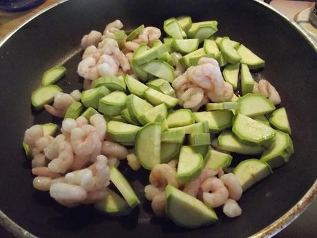 FARFALLE ZUCCHINE E GAMBERETTI