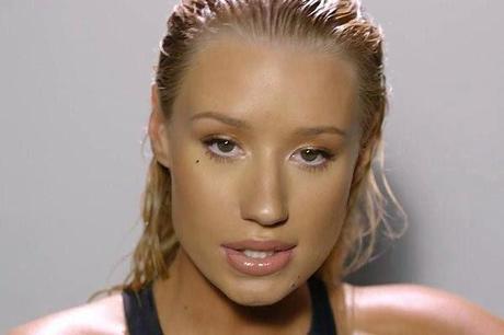 COTTA ADOLESCENZIALE 2014 – N. 9 IGGY AZALEA