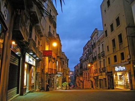 Area blu, in via Manno doppio senso di marcia dal 9 dicembre