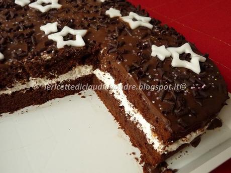 Torta al cioccolato, nocciole e amaretto con stelline per.... Elisa