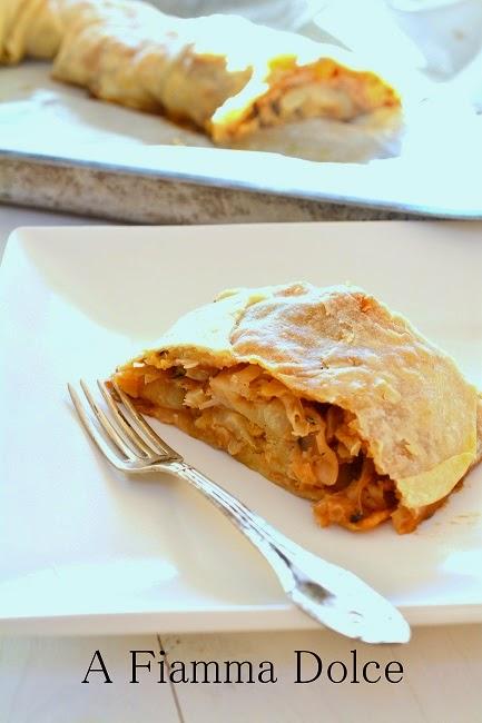 Strudel vegan di verza e patate