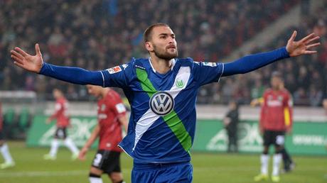 Bundesliga – Choupo-Moting+Barnetta: lo Schalke vola. Wolfsburg schiacciasassi, l’Augsburg vince al 90′