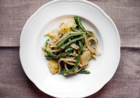 Pasta al Pesto, Silvia dall'Aglio, Smiling in the kitchen