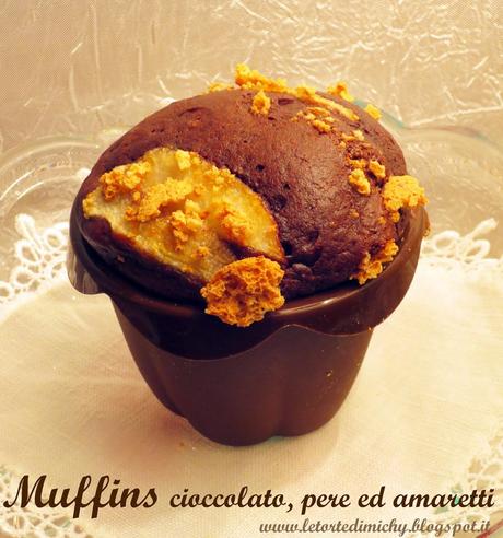 Muffins cioccolato, pere ed amaretti