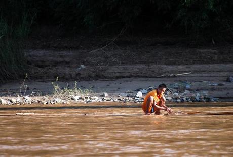 Lungo il Nam Ou (foto di Patrick Colgan, 2014)