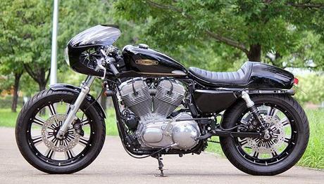 Harley Sportster 883 Cafè Racer by Motor Garage Goods