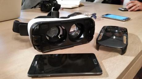 Gear VR: scopriamo le carte del visore di Samsung