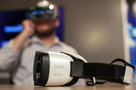 Gear VR: scopriamo le carte del visore di Samsung