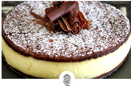 torta mandorle croccanti e basi di cioccolato.