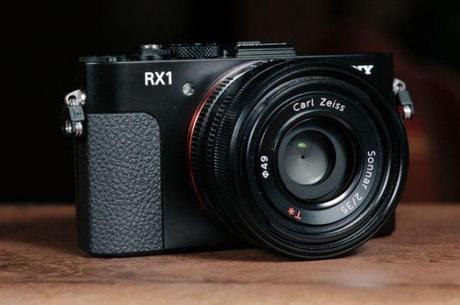 Sony RX1: una compatta che unisce qualità e maneggevolezza