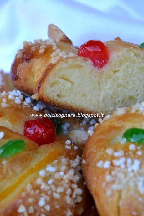 Briochine natalizie e finto-panettone