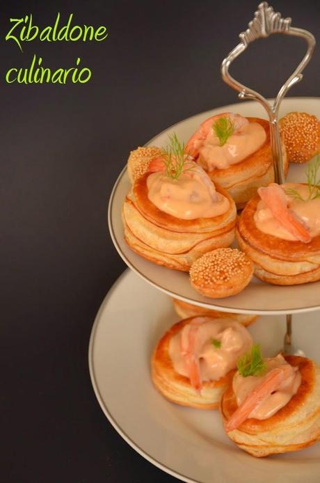 Vol au vent ai gamberetti con salsa rosa