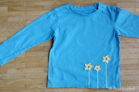 Decorare le magliette con ricamo e uncinetto – Decorating t-shirts with crochet and embroidery