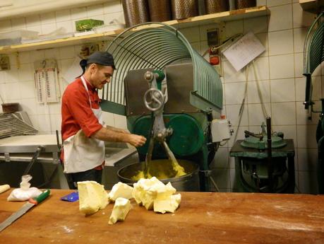 Alla scoperta del panettone milanese in una delle più antiche pasticcerie e un'idea da regalare per conoscere Milano