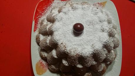 Pandoro (simil) fatto in casa farcito con crema di clemetine