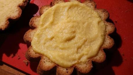 Pandoro (simil) fatto in casa farcito con crema di clemetine