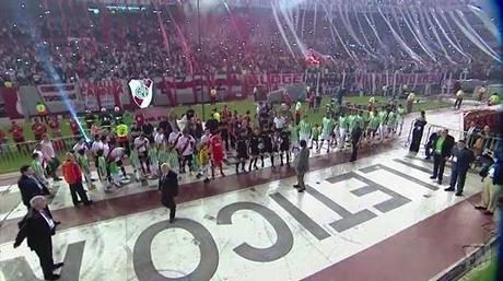 (VIDEO)Amazing Entrance in Copa Sudamericana 2014 Final River Plate vs Atlético Nacional #thisisfootball