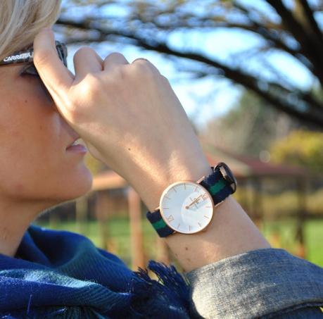 outfit invernale casual outfit mantella outfit maxi sciarpa come indossare la sciarpa sciarpa stampa plaid outfit total jeans mocassini borsa blu armani jeans occhiali da sole carrera anello blu luca barra orologio daniel wellington orologio preppy outfit stile preppy jeans sebiro acconciatura treccia laterale how to wear cape cape outfit outfit dicembre 2014 december outfits fashion blogger italiane fashion bloggers italy how to wear plaid scarf winter outfits mariafelicia magno fashion blogger colorblock by felym fashion blog italiani blonde girls blondie blonde hair ragazze capelli biondi 