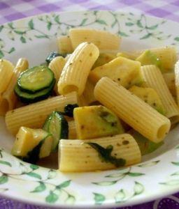 Pasta avocado e zucchine