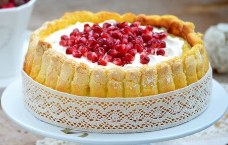 CHEESECAKE CON MASCARPONE, AMARETTO E MELOGRANO