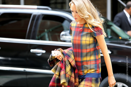 In the Street...Tartan mania: the timeless fashion of the Scottish fabric always trendy...For vogue.it