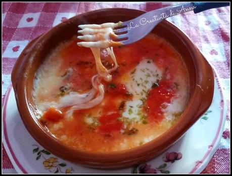 TEGAMINO PROVOLIZIE DI AURICCHIO CON VELLUTATA DI ZUCCA E POMODORO