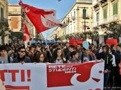 Siracusa: presenza massiccia strada sciopero generale contro manovre governo Renzi