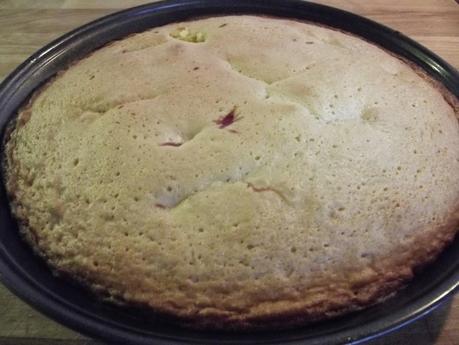 TORTA CON CONFETTURA DI FRAGOLE