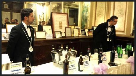 I edizione 5 Grappoli Campania 2015 di Bibenda e di Fondazione Italiana Sommelier al Gran Caffè Gambrinus I edizione 5 Grappoli Campania 2015 di Bibenda e di Fondazione Italiana Sommelier al Gran Caffè Gambrinus