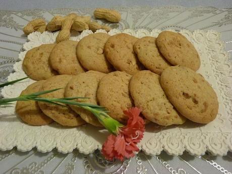 Biscotti con arachidi speziati