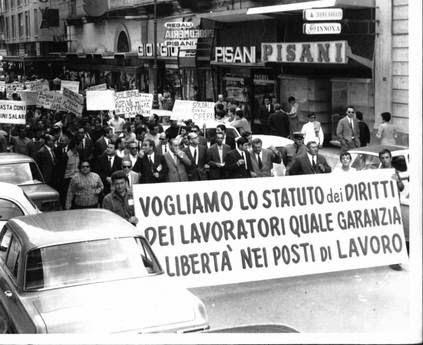 Gli stessi slogan di 45 anni fa