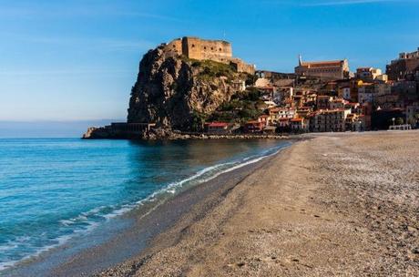 Nove destinazioni tra mare e montagna per scoprire la Calabria