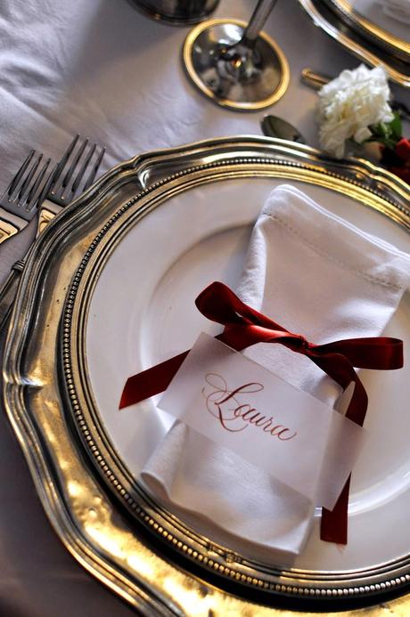 An italian Christmas table: the easiest way for style and elegance.