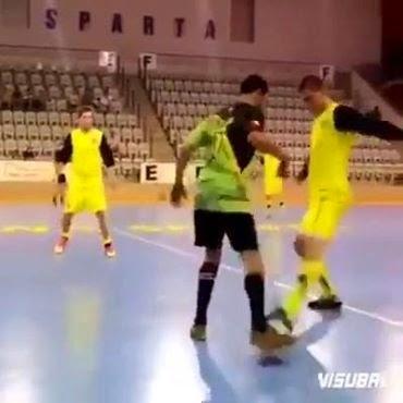 (VIDEO)Awesome ball control #thisisfutsal