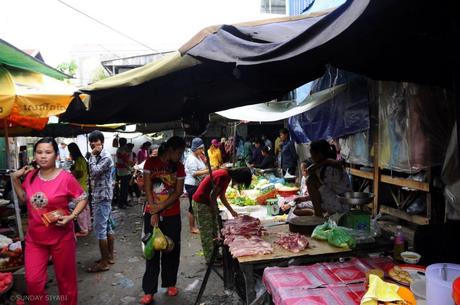 Teuk Thla market phnom penh cambogia