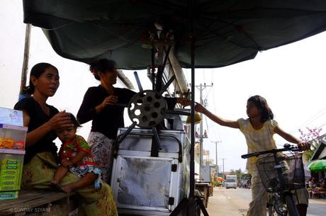 sugar cane juice phnom penh.JPG