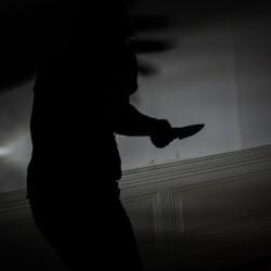http://pixabay.com/it/coltello-omicidio-paura-tensione-376383/
