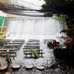 Villa-Escudero-Waterfalls-Restaurant-3