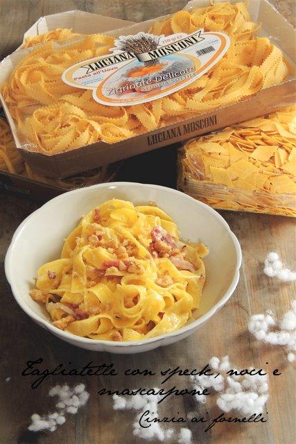 Tagliatelle con speck, noci e mascarpone