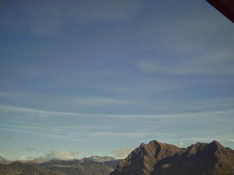 Le scie degli aerei viste dall'alta montagna, l'ennesima prova