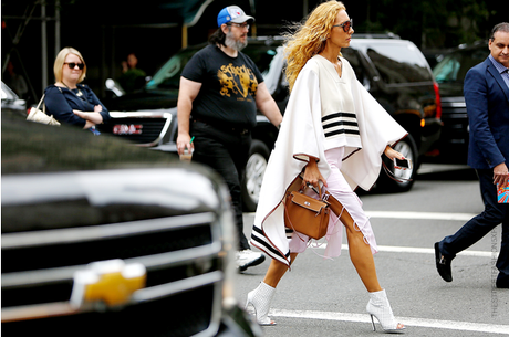 In the Street...Slit skirt with lace closure