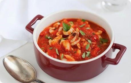 Seppie con polpa di pomodoro ed erbe aromatiche