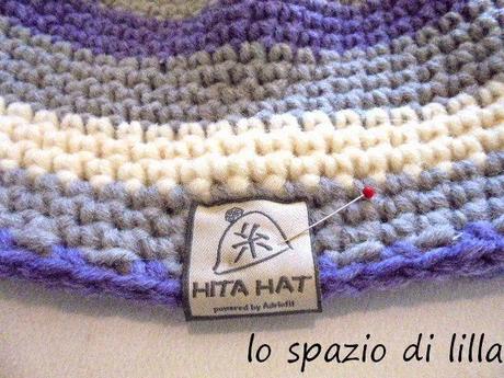 lilla's tutorials...Come cucire l'etichetta su HITA HAT Adriafil / How to sew the label on HITA HAT by Adriafil