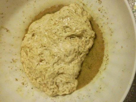 Seitan fatto in casa con crema di peperoni