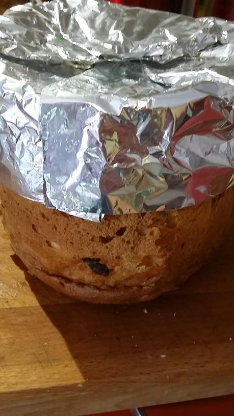 Panettone ripieno di semifreddo alle clementine