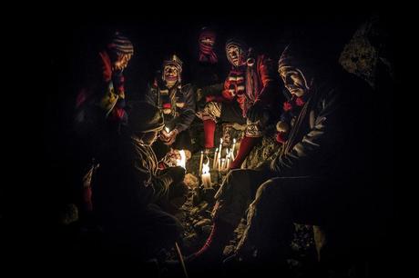 Timothy Allen/www.tpoty.com Sinakara, Peru Each year thousands of pilgrims travel to the Sinakara Valley, 15,000ft up in the Peruvian Andes to celebrate the festival of Quyllur Rit’i.