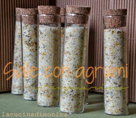 sale con agrumi e rosmarino