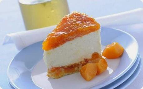 Cheese cake con albicocche sciroppate