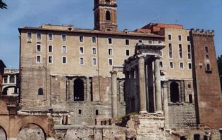 Passeggiate romane: guardando il Campidoglio