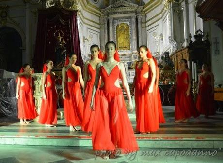 AVVENIMENTI NATALIZI: Centrostudi Danza Positano & I Murattori  sull' Ave Maria di Shubert .